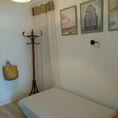Casa Con Encanto Y Terraza Junto A La Playa * Valencia